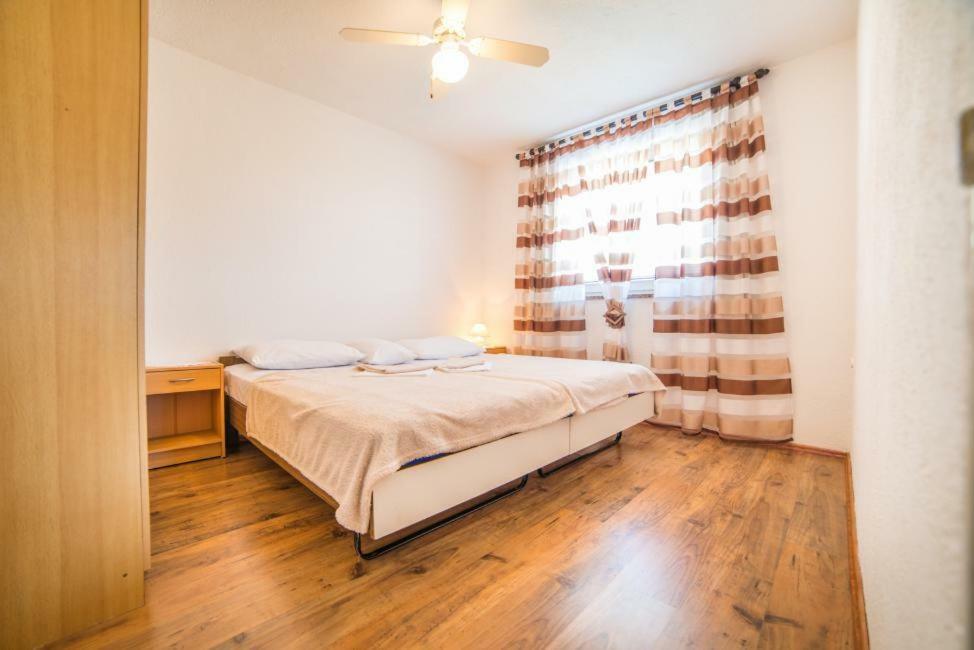 Ferienwohnung Marijan Pula Exterior foto
