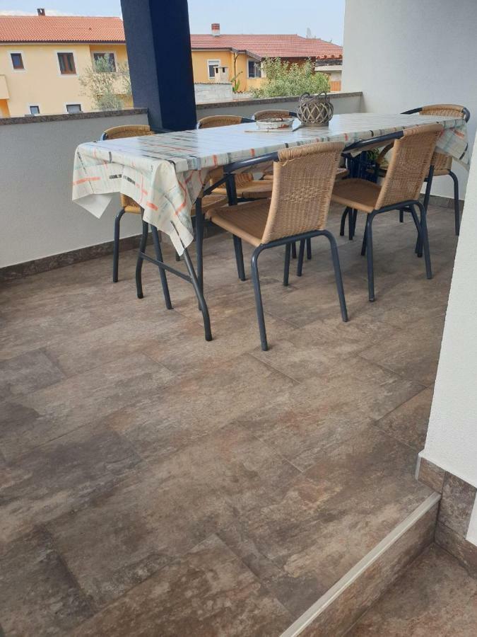 Ferienwohnung Marijan Pula Zimmer foto